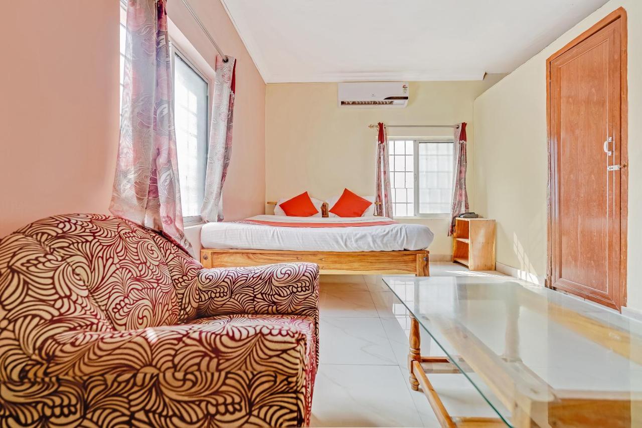 Oyo Flagship 9009 Tc Guest House 부바네스 외부 사진